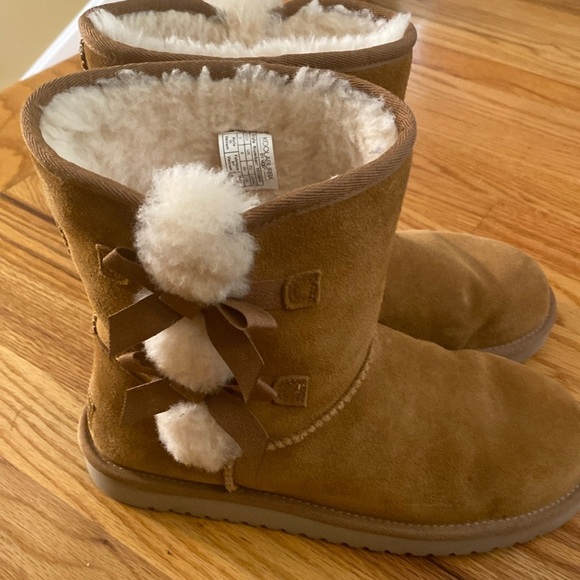 Koolaburra Shoes - Koolaburra Tan Shearling Boots